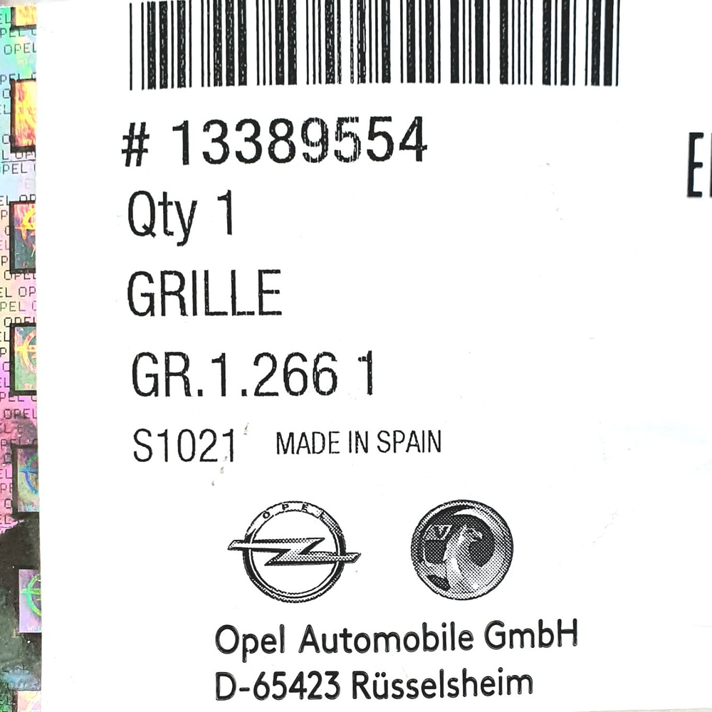 REJILLA PARACHOQUE OPEL CORSA-D