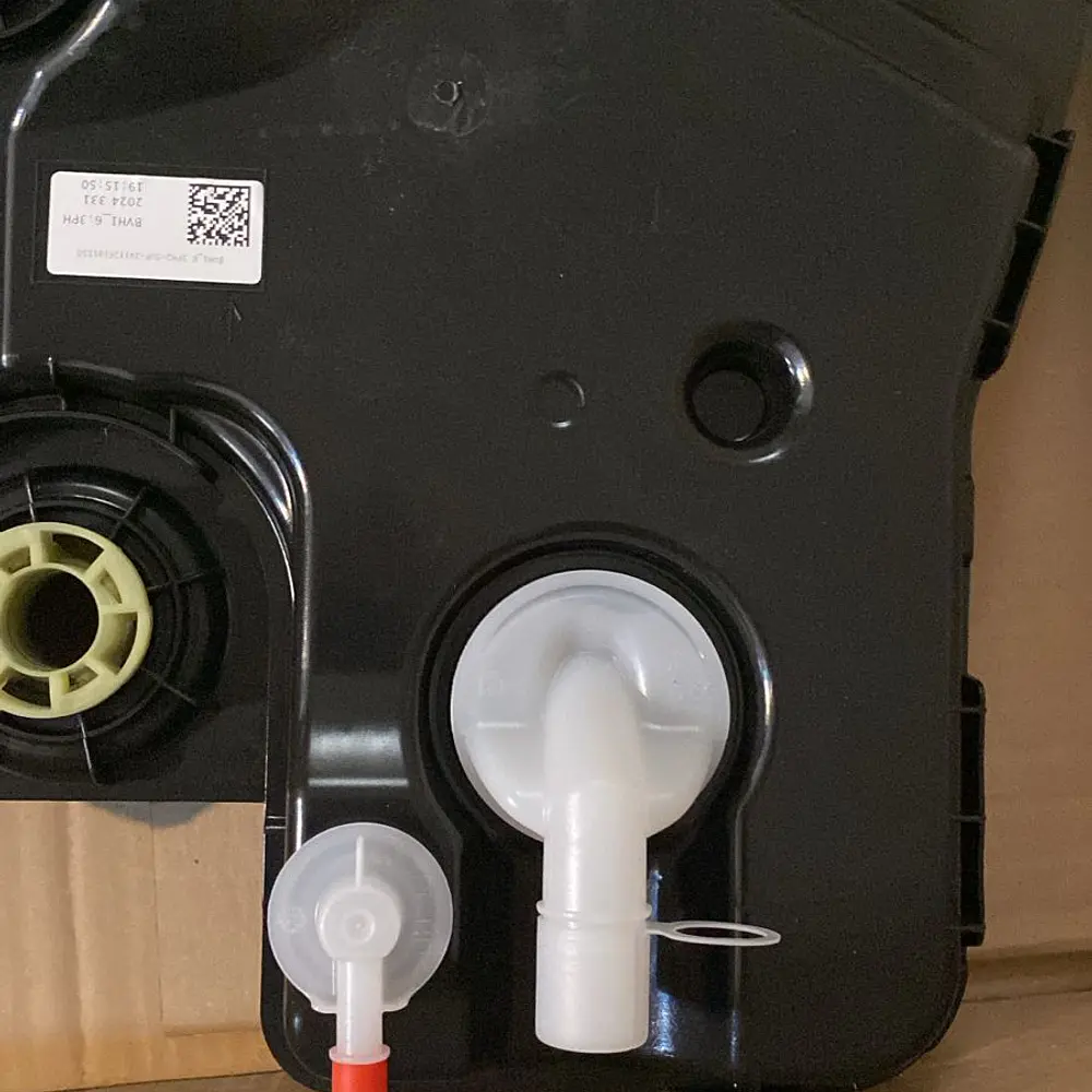 DEPÓSITO ADBLUE (SOLO A PEDIDO Y RETIRO EN TIENDA)(SEGUN CHASIS O VIN)