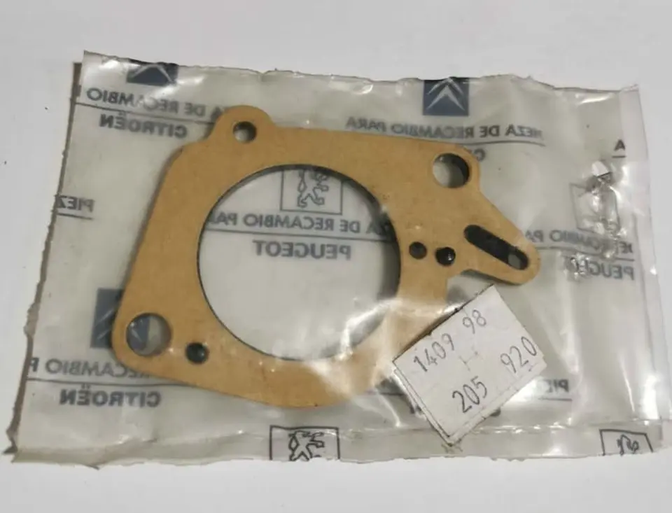 BASE INSULADOR CARBURADOR WEBER PEUGEOT 205 1