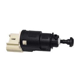 Interruptor de freno Renault Logan Sandero Duster 4 pins