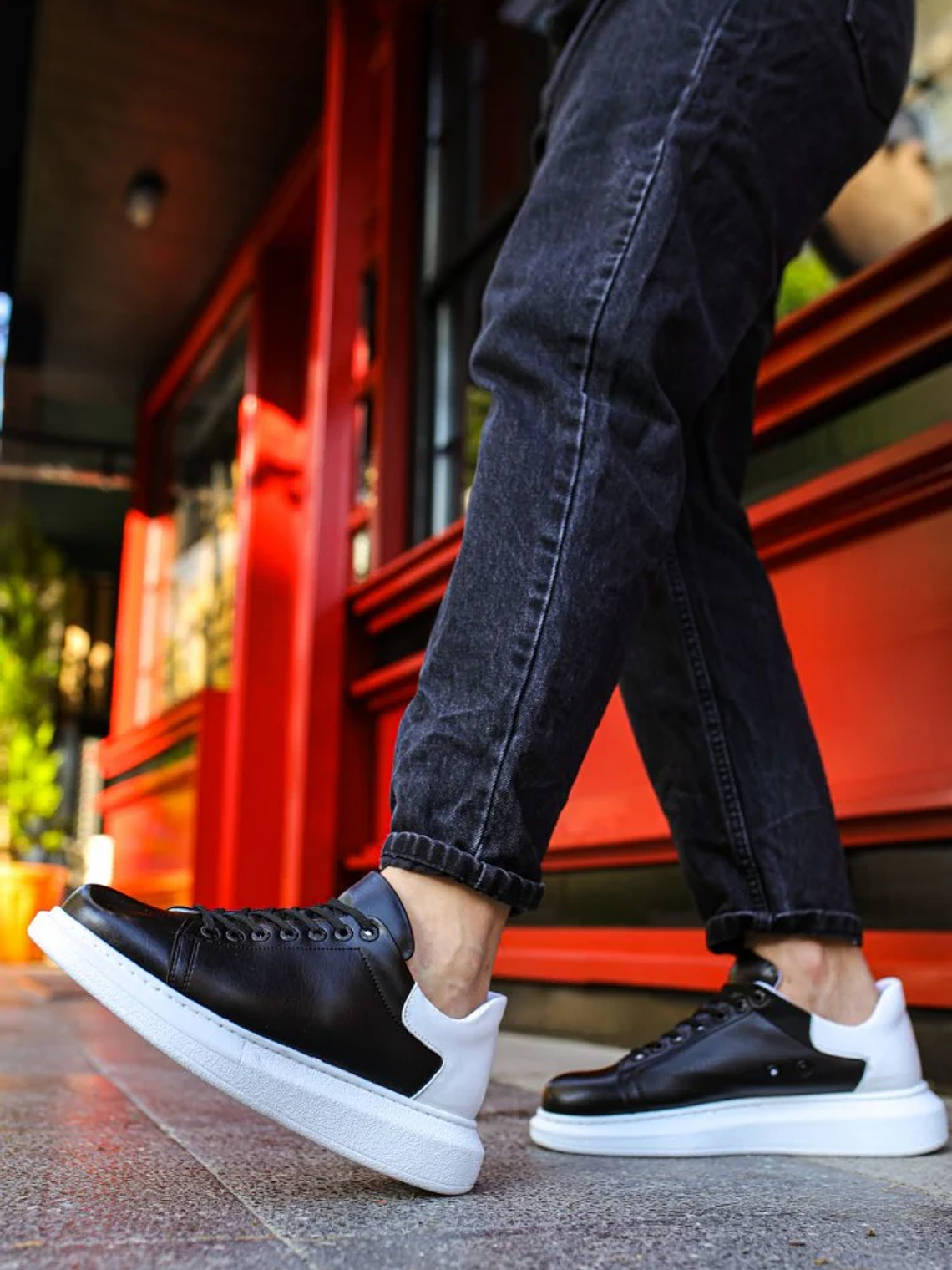 Sneakers Estrella Black & White 2