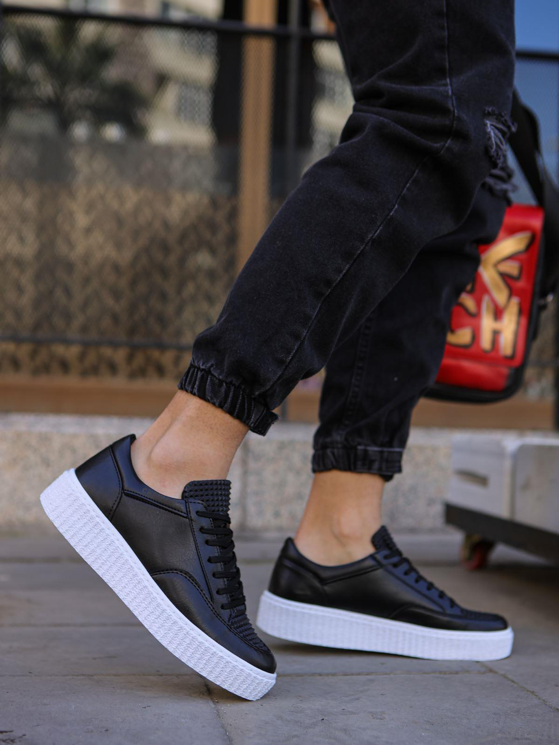 Zapatillas Pyramid Black & White 2