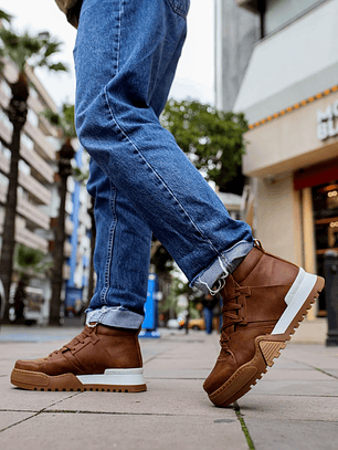 Zapatillas Ghost Line Brown