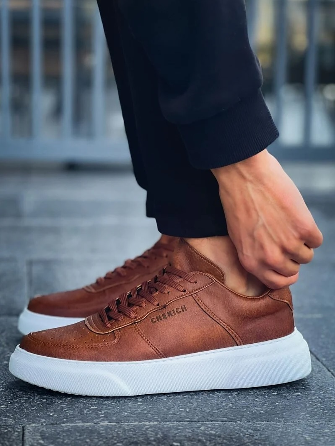 Zapatilla Kenton Brown 1