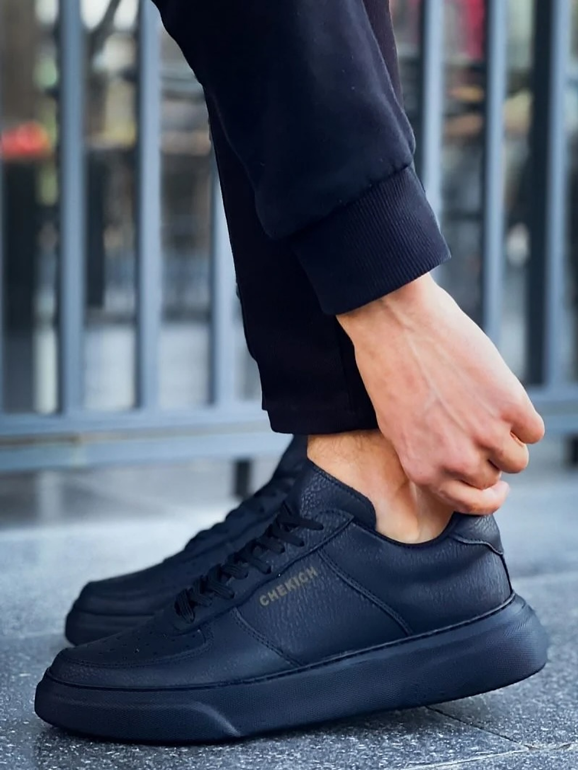 Zapatilla Kenton Full Black 1