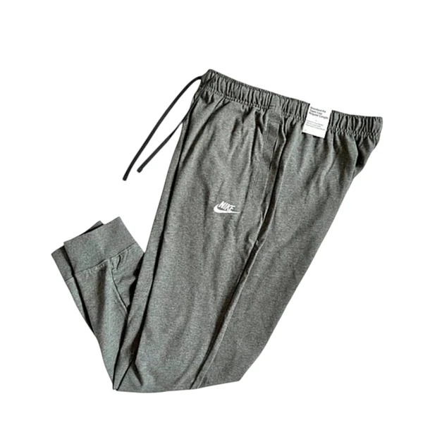 Pantalon buzo Nike club 3