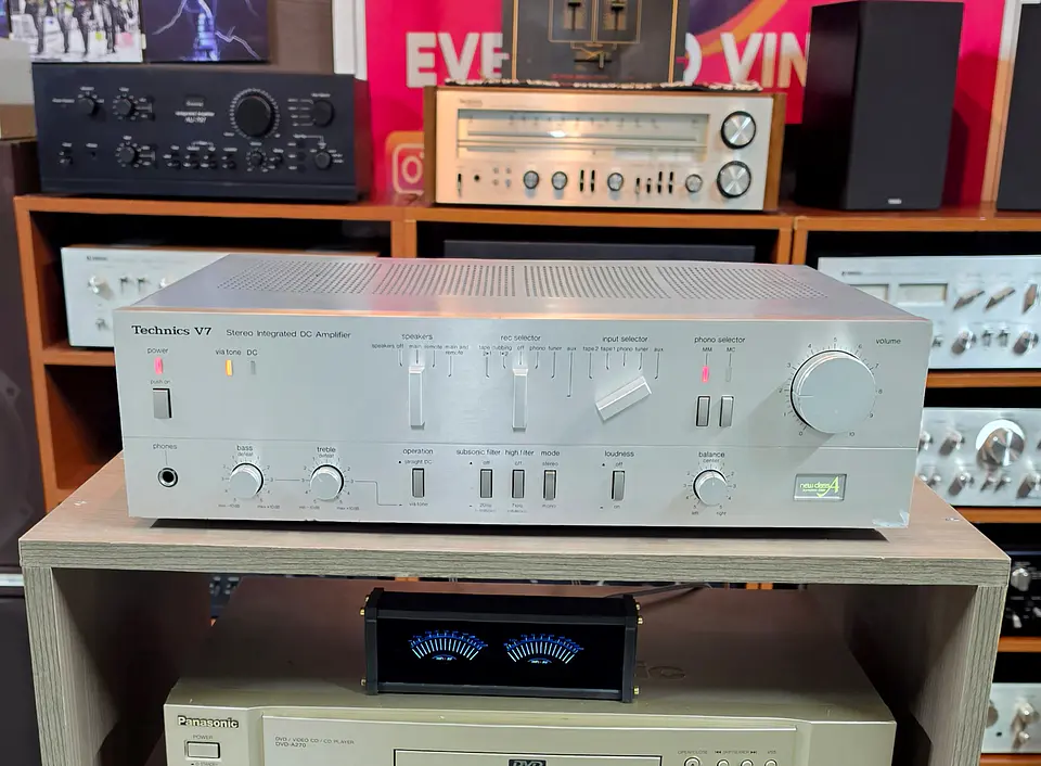 TECHNICS SU V7 7