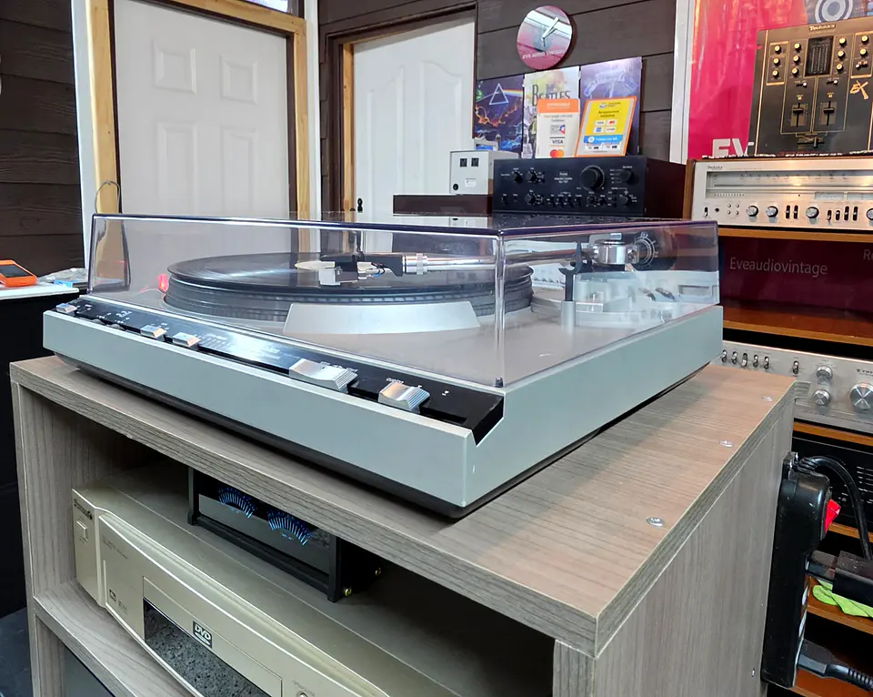 TECHNICS SL3300 1
