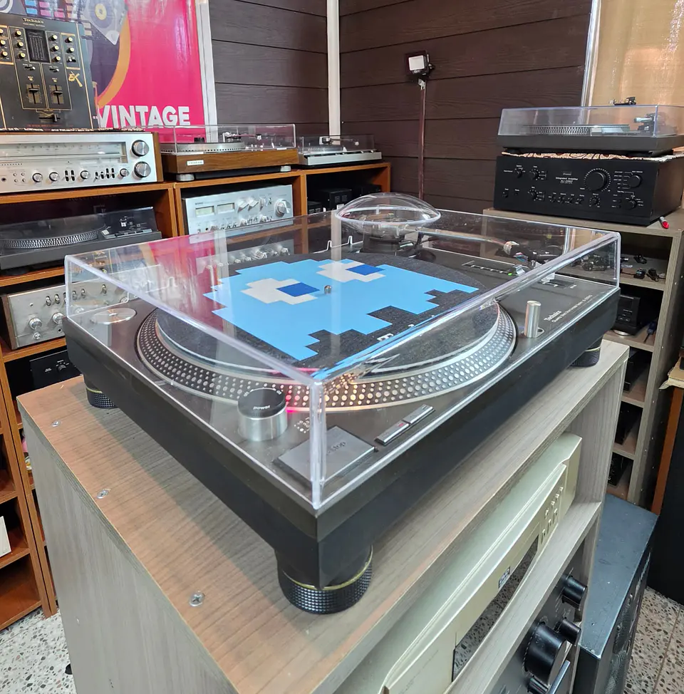 TECHNICS SL 1200MK3 2