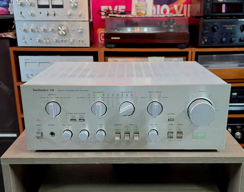 TECHNICS V8 1