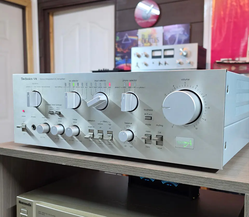 TECHNICS V8 3