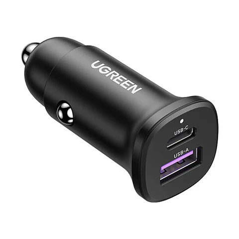 EC305. Cargador 2 puertos 1xUSB-C y 1xUSB-A Ugreen  para Autos. Carga rápida de 30W.