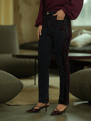 Calças com aplicações em veludo