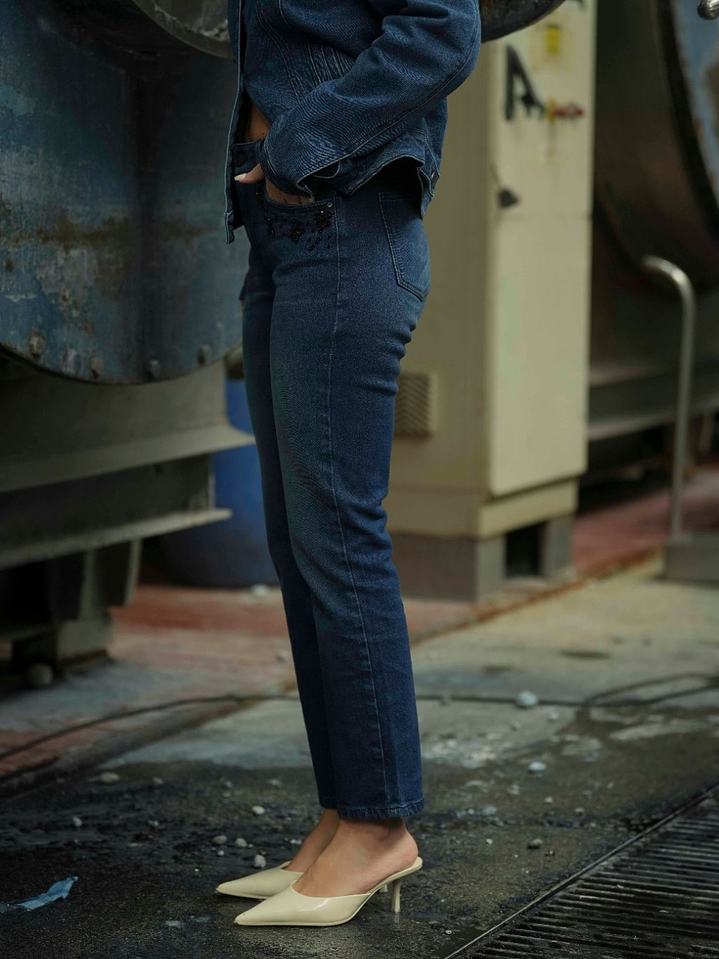 Calças com aplicações 2