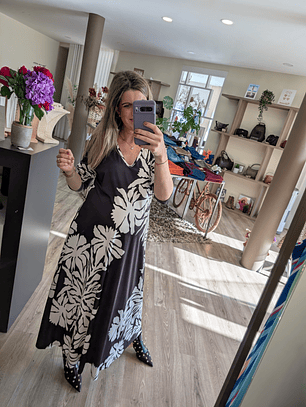 Vestido comprido preto e branco