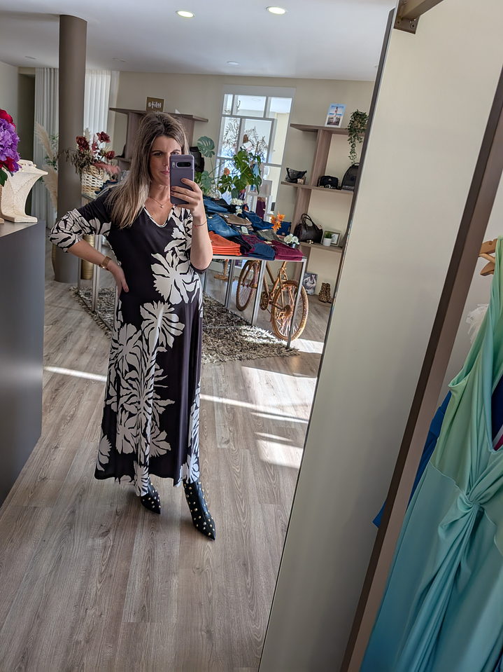 Vestido comprido preto e branco 4