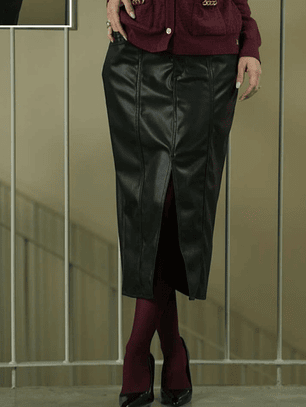 Saia ecopele com racha à frente