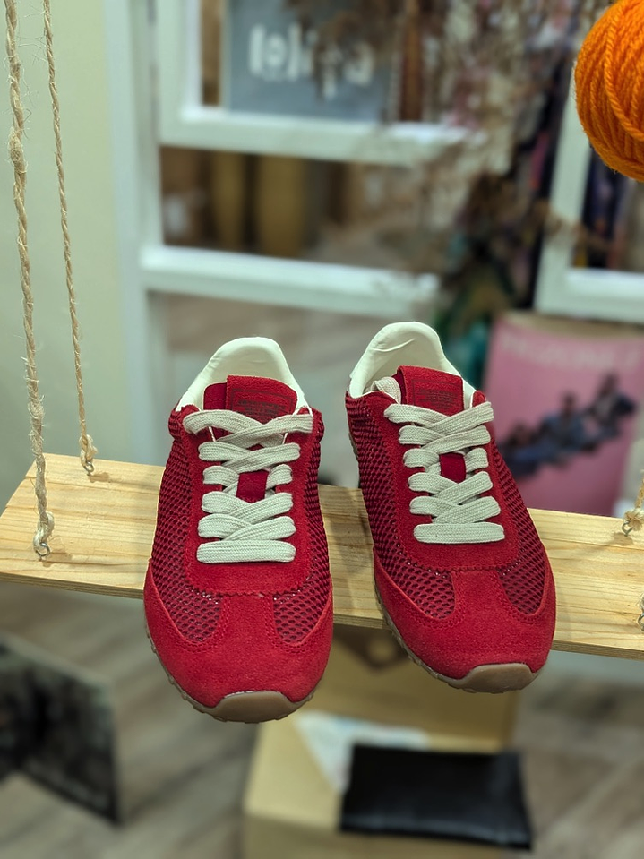 Tenis Vermelhos/Corina   1