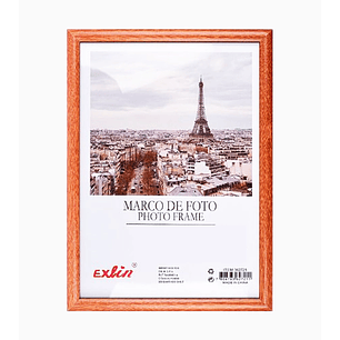 Marco de Foto estilo Clásico con Terminación Tipo Madera