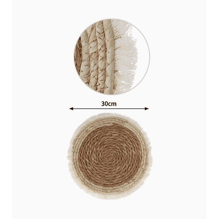 Mantel de centro tejido artesanal 30 cm con vuelitos de lana 2