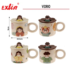 Taza con dibujos de niños