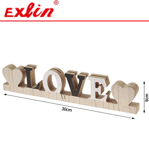 Adorno de Madera LOVE con Corazones