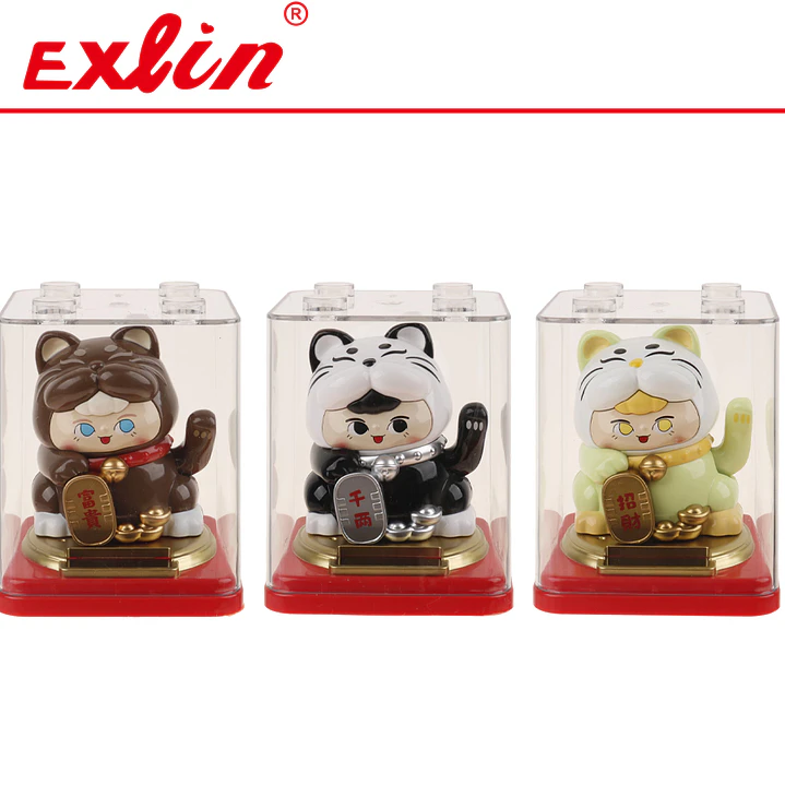 Gato de la Fortuna Maneki Neko con Sombrero de León 10cm  1