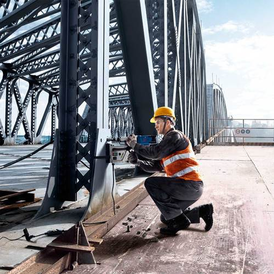 Berbequim com base magnética GBM 50-2 BOSCH 4