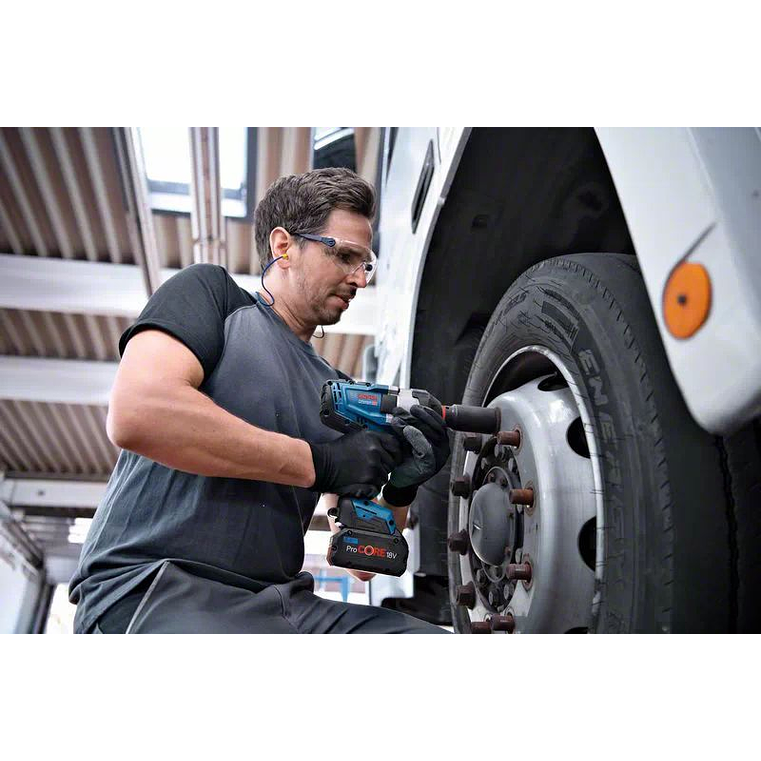 Aparafusadora de impacto 3/4'' GDS 18V-1050 H + 2x ProCORE18V 8.0 Ah BOSCH 4