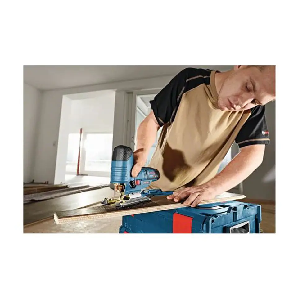 Serra vertical Tico-Tico sem fio GST 12V-70 BOSCH 4
