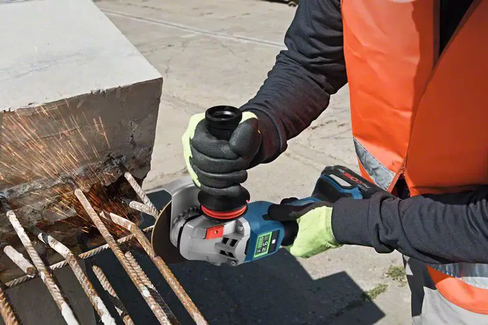 Conjunto BITURBO Rebarbadora GWS 18V-15 SC e Martelo GBH 18V-34 CF + 2x ProCORE18V 5.5Ah BOSCH 4