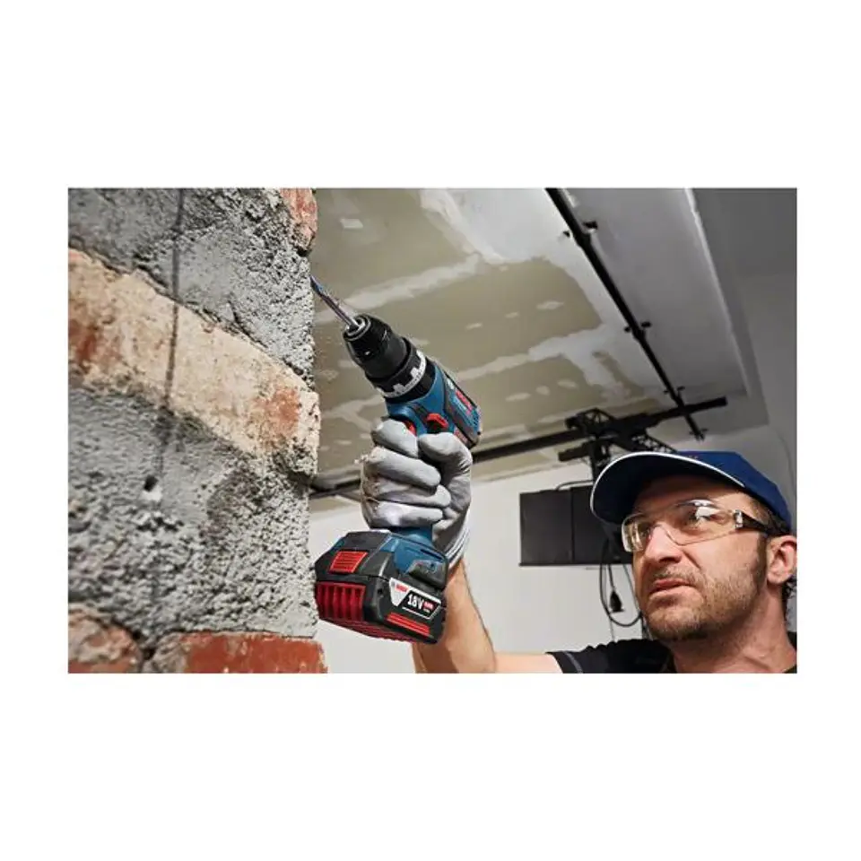 Aparafusadora Berbequim com percussão GSB 18V-60 C BOSCH 4