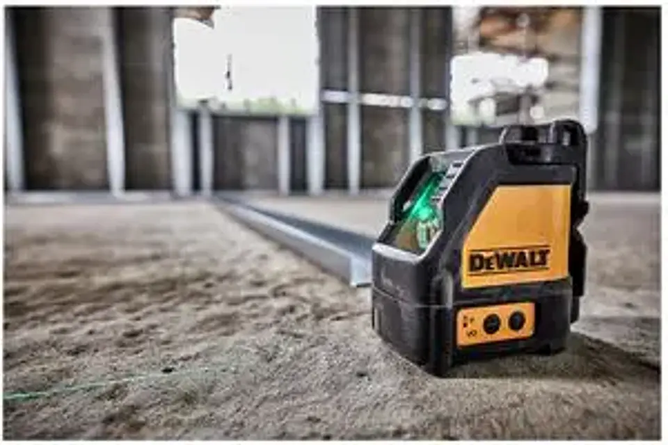 Nível Laser autonívelante de 2 linhas VERDES (horizontal e vertical) DW088CG DEWALT 3