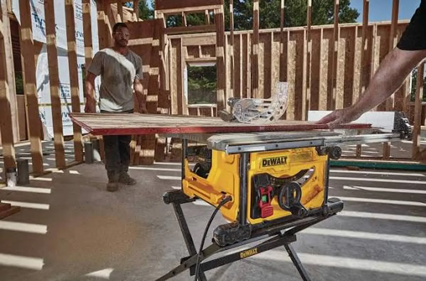 Mesa de Serrar 1.850W - Ø 210mm DWE7485 DEWALT 3