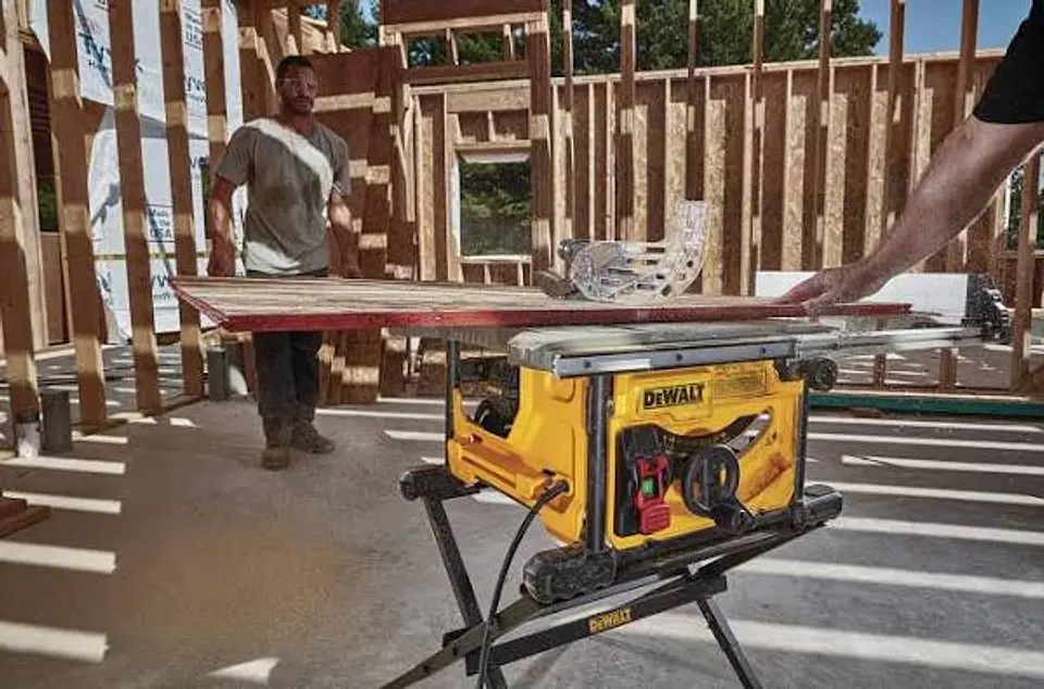 Mesa de Serrar 1.850W - Ø 210mm DWE7485 DEWALT 3