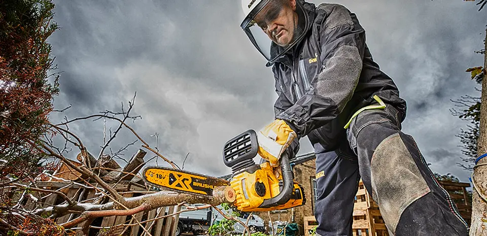 Eletrosserra compacta sem escovas XR 18V DCM565P1 DEWALT 4