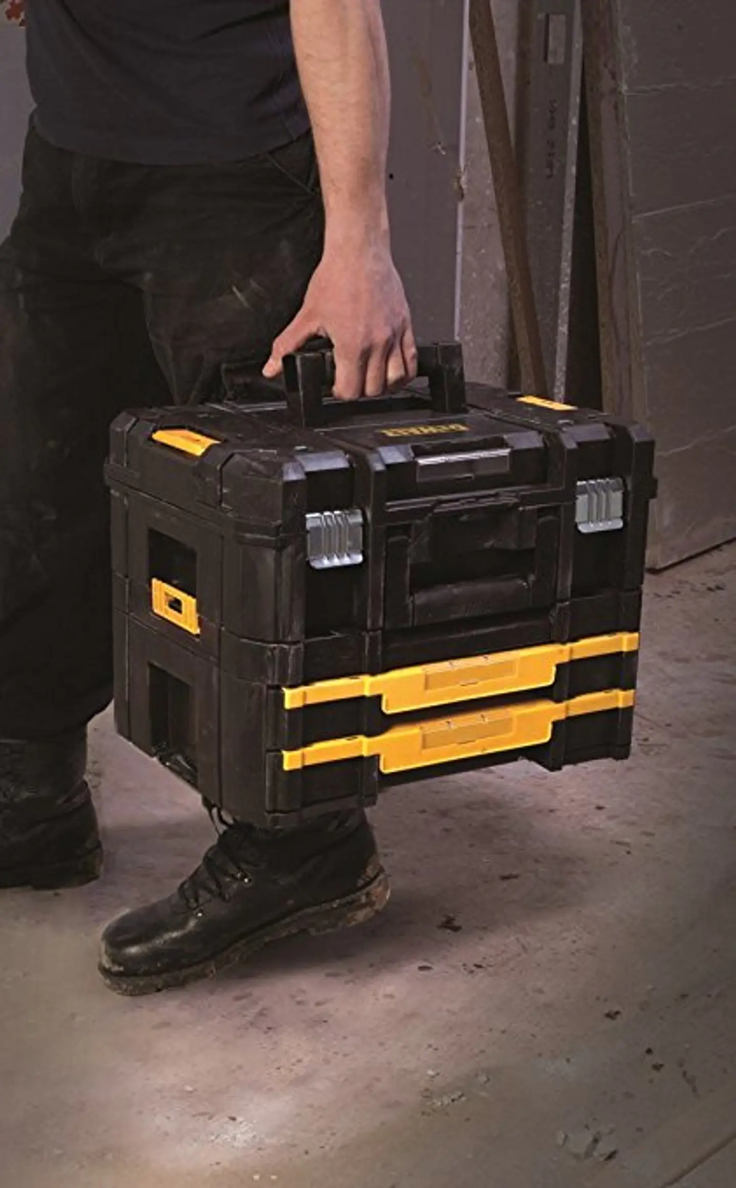 Kit Mala IP54 TSTAK + CAIXA DUPLA TSTAK DEWALT 4