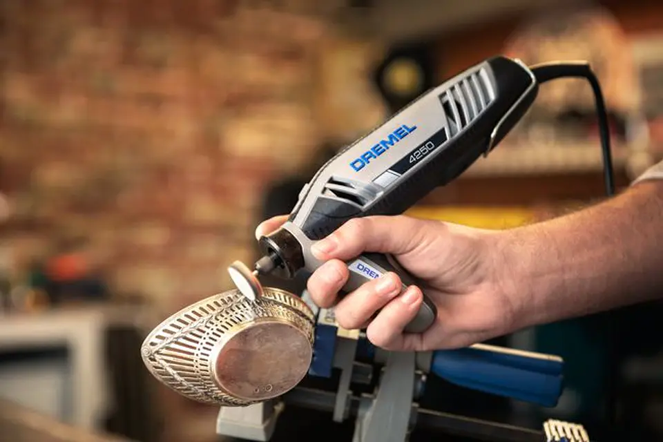 Multiferramenta DREMEL 4250 (4250-35) + 35 Acessórios 7