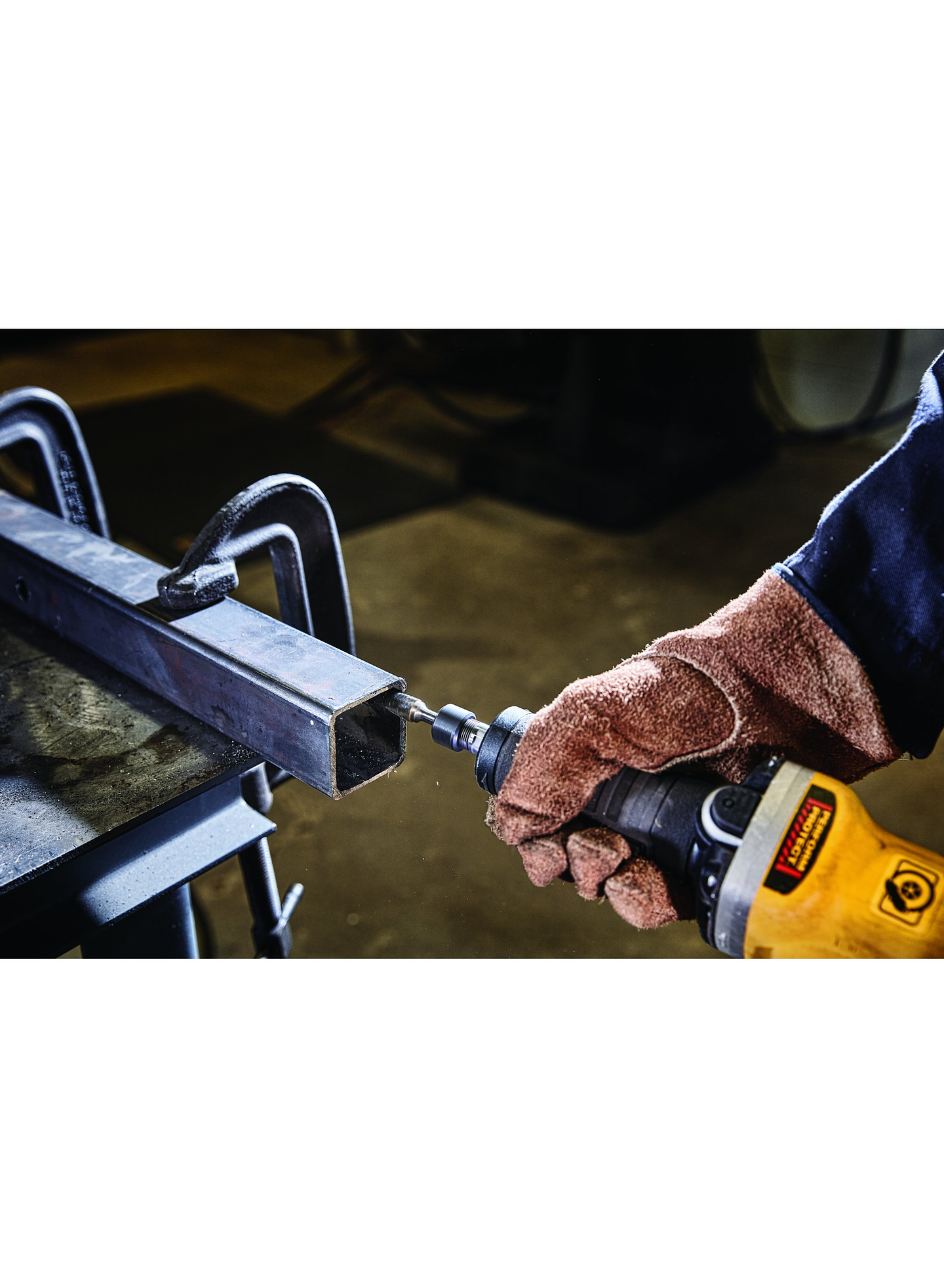 Retificadora sem escovas 1300W DWE4997 DEWALT 6