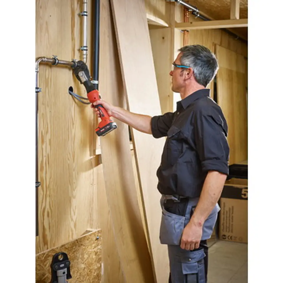 Maquina de Cravar Tubo Pex/Multicamada 18V RP219 + Matriz U16-20-25 RIDGID 8