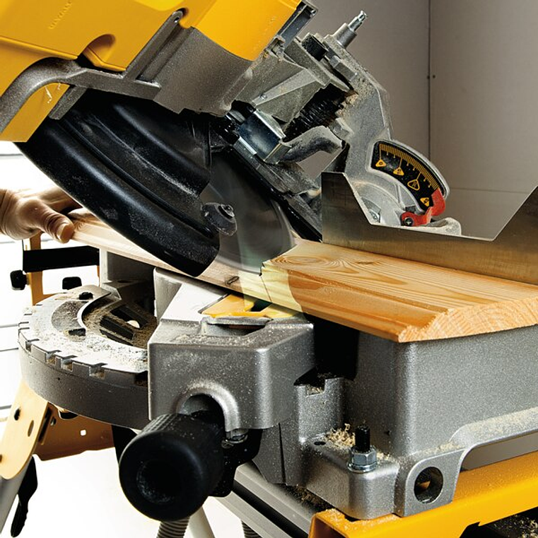 Serra de Esquadria com Mesa Superior D27113 DEWALT 3