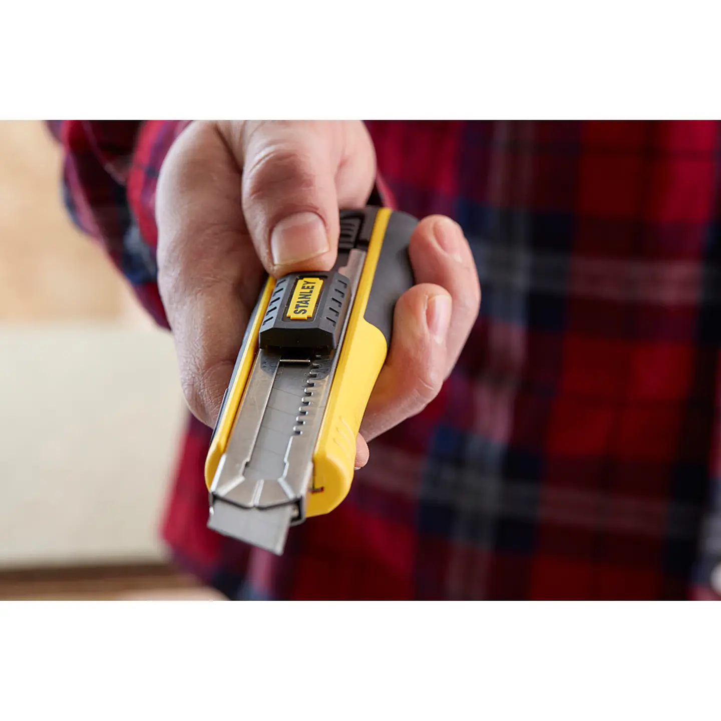 X-Ato 18mm com Armazenamento de 6 Lâminas 0-10-481 FATMAX STANLEY 5