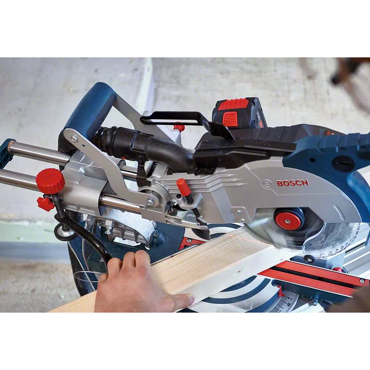 Serra de meia esquadria a bateria BITURBO GCM 18V-216 BOSCH 4