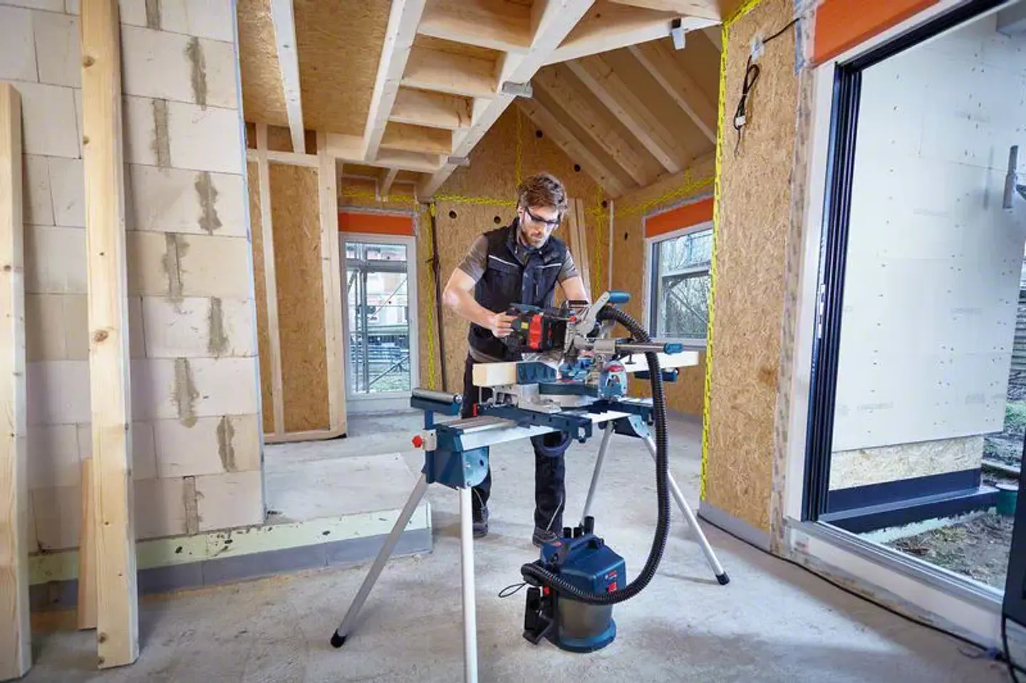 Serra de meia esquadria a bateria BITURBO GCM 18V-216 BOSCH 5