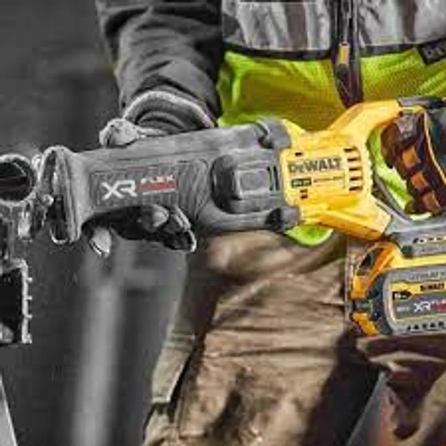Serra Sabre Compacta XR18V FLEXVOLT Advantage DCS386NT DEWALT 3