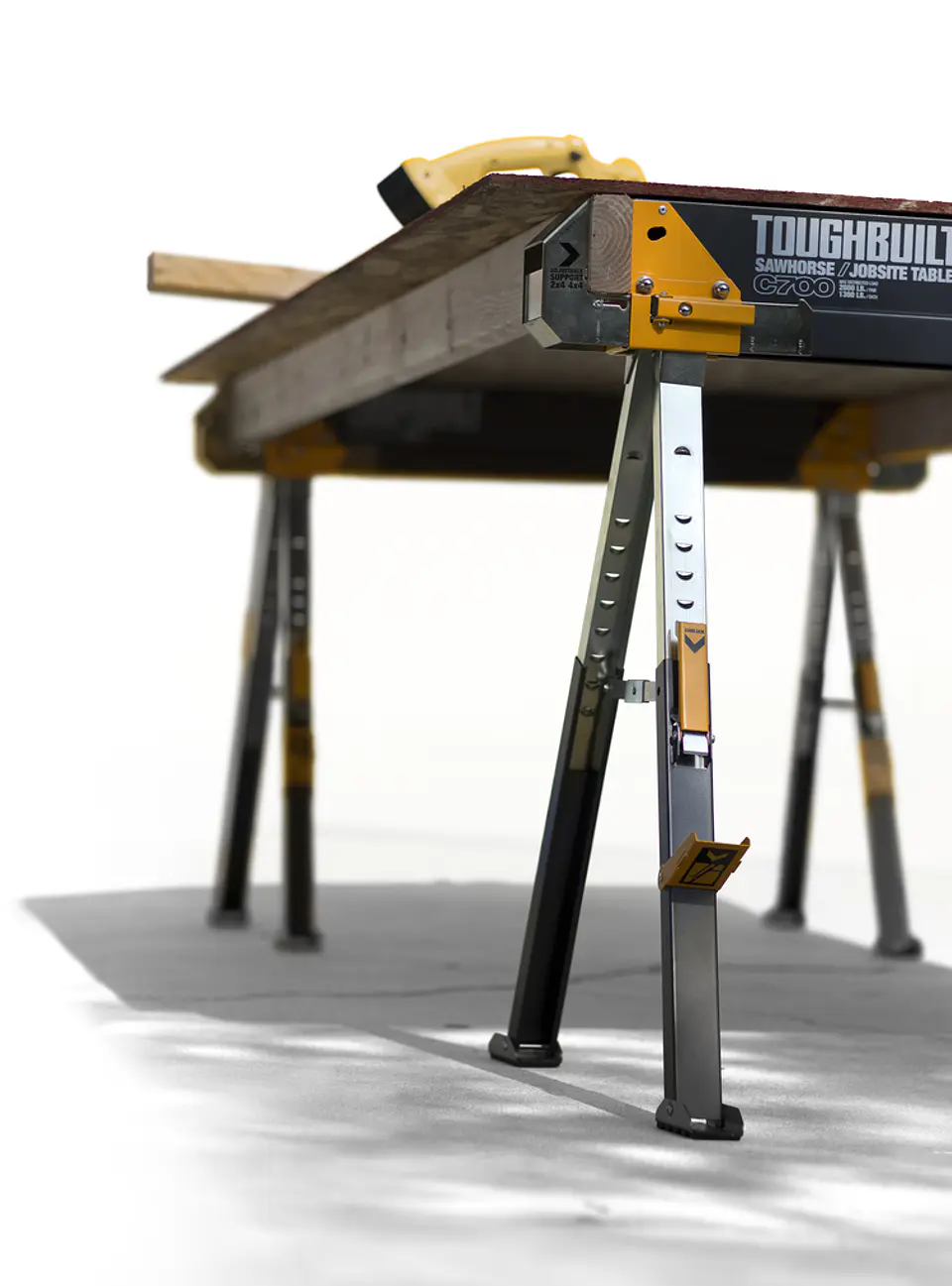 Cavalete/Mesa de Trabalho Dobrável Metalico (2 Uni) TB-C700-2 TOUGHBUILT 2