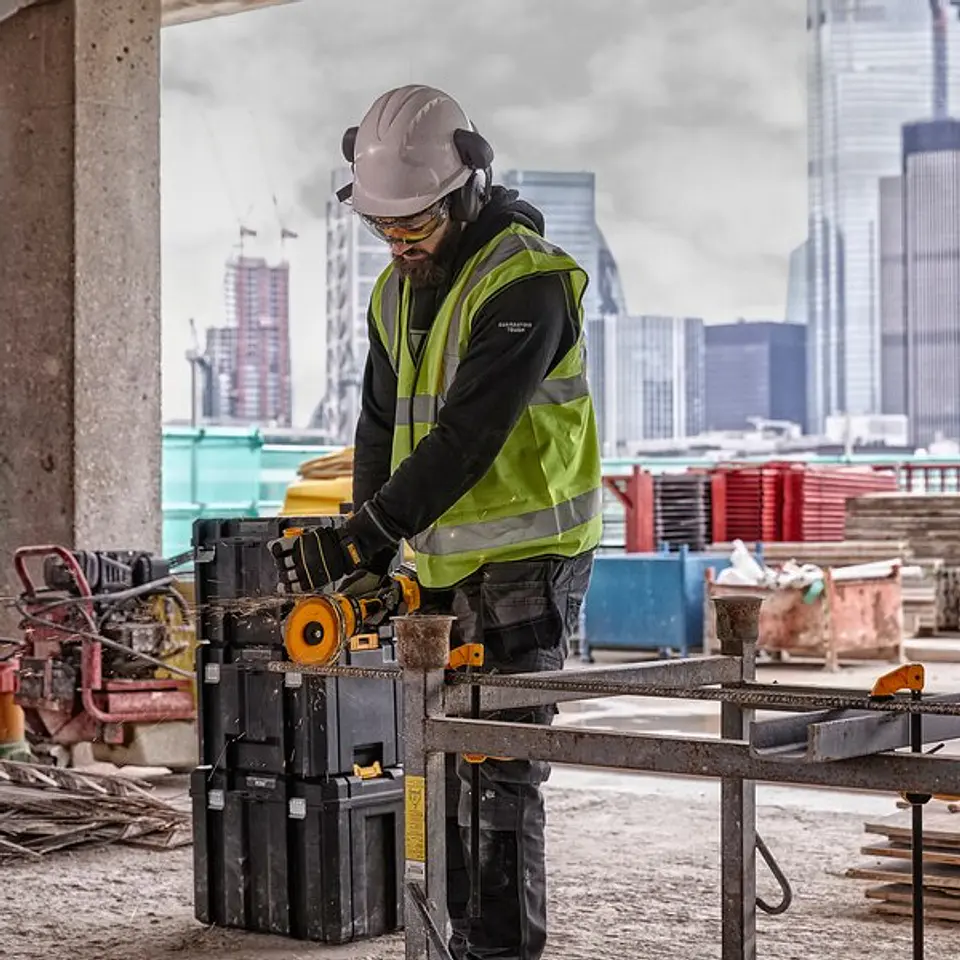 Rebarbadora sem Escovas 125mm DCG418NT 54V XR FLEXVOLT DEWALT 6