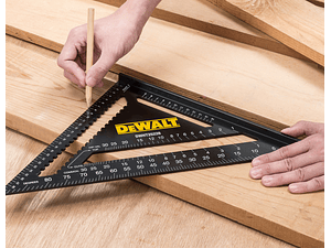 Esquadro Metrico 30 cm DWHT25228-0 DEWALT 
