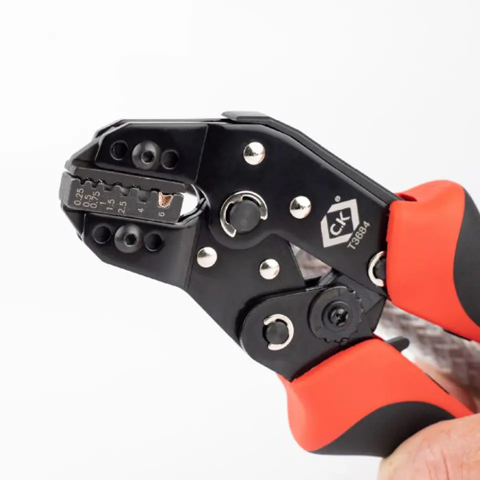 Alicate de Cravar terminais de ponteira c/ roquete 0.25 - 6.0mm² T3684 CK TOOLS 2
