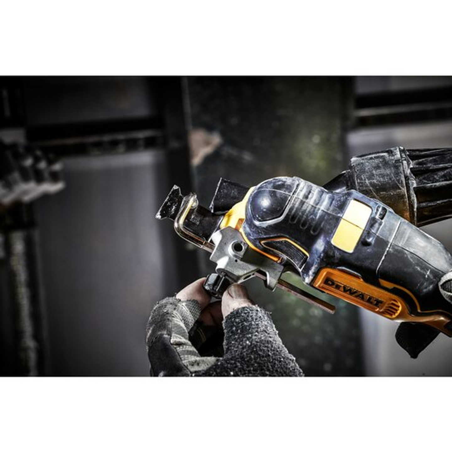 Multiferramenta Oscilante XR18V DCS356NT DEWALT 5